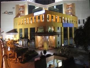 Square Hotel Hyderabad Exterior photo
